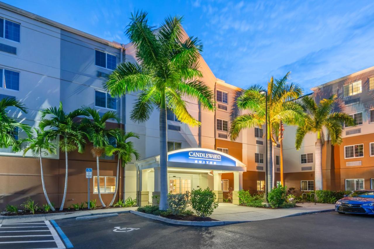 Candlewood Suites Fort Myers Interstate 75 By Ihg Exteriör bild