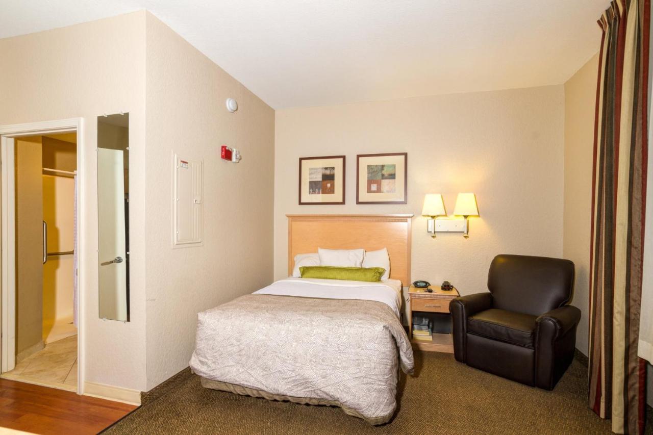 Candlewood Suites Fort Myers Interstate 75 By Ihg Exteriör bild